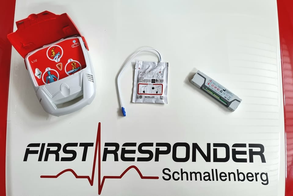 Eine Spende der SkySystems IT GmbH an First-Responder-Schmallenber.